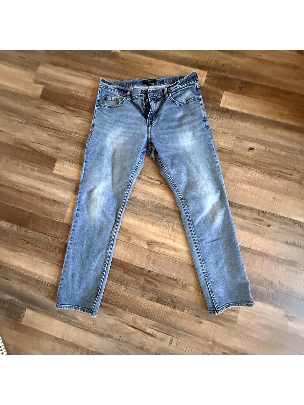 Banana Republic Athletic Jeans Size 33x30 Excellent Cond